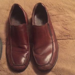 Men’s Born dress shoes
